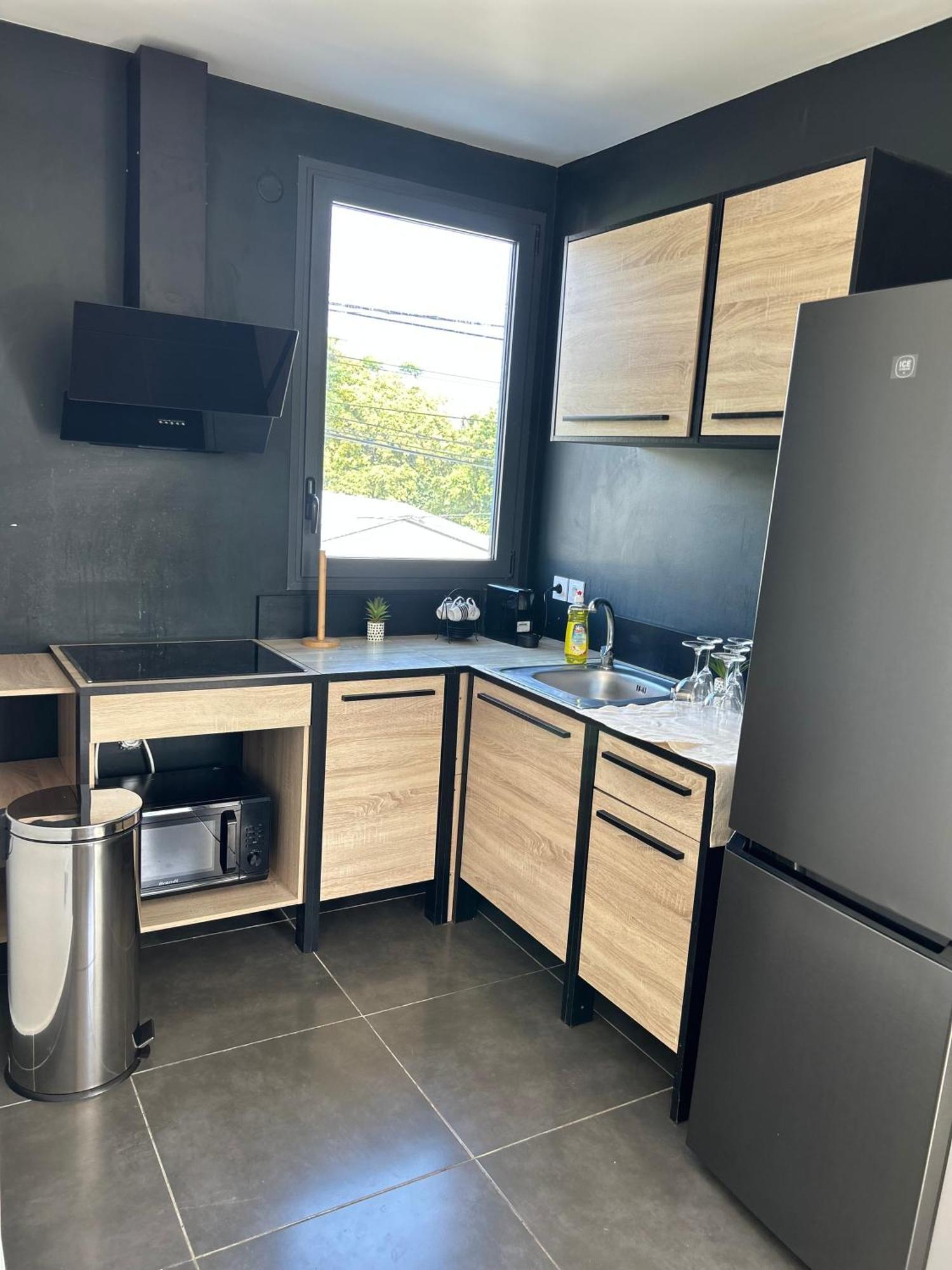 Appartement A 2 Pas De La Plage De Terre Sainte Luaran gambar